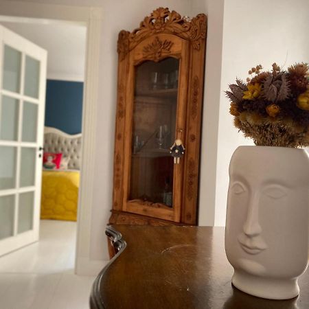 Shabby Chic - Apartment In The Heart Of Vilnius Old Town エクステリア 写真