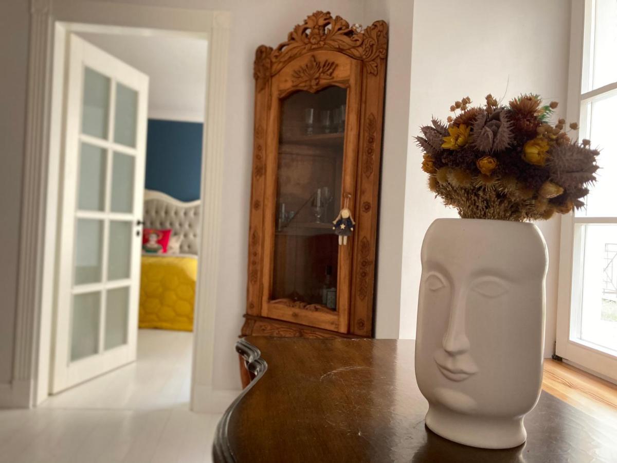 Shabby Chic - Apartment In The Heart Of Vilnius Old Town エクステリア 写真