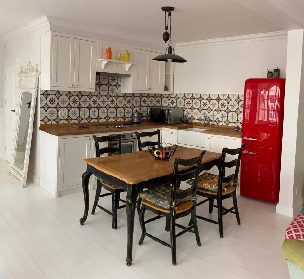 Shabby Chic - Apartment In The Heart Of Vilnius Old Town エクステリア 写真